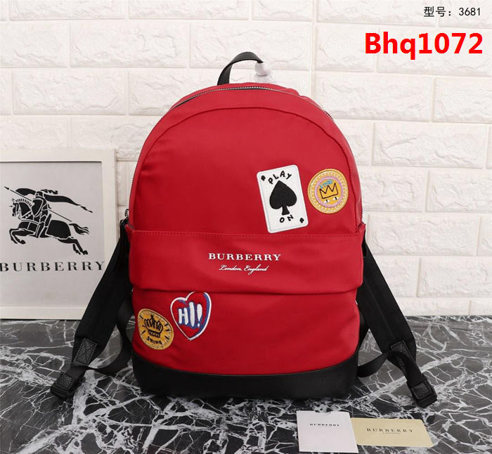 BURBERRY巴寶莉 新款 皇冠勳章裝飾 雙肩背包 流水線最新訂單 旅遊必備品 3681  Bhq1072