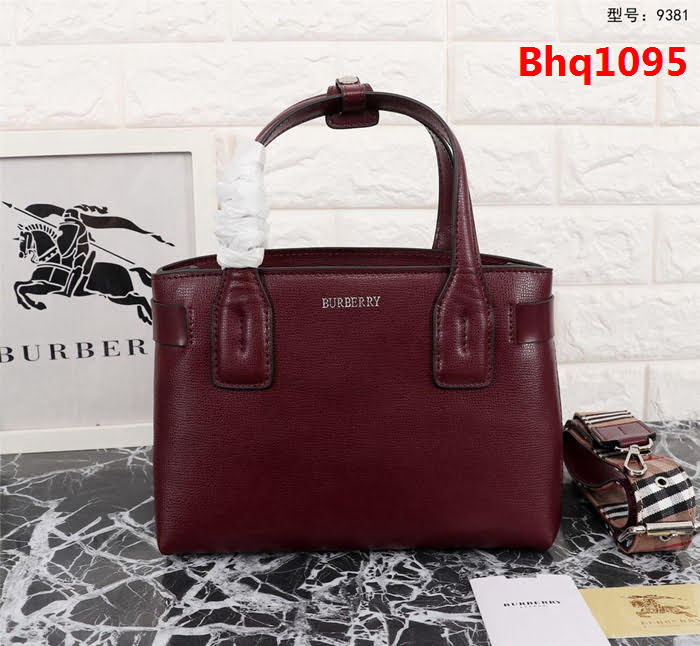 BURBERRY巴寶莉 小號 馬術風格 皮革班納手袋 可手提肩背 9381  Bhq1095