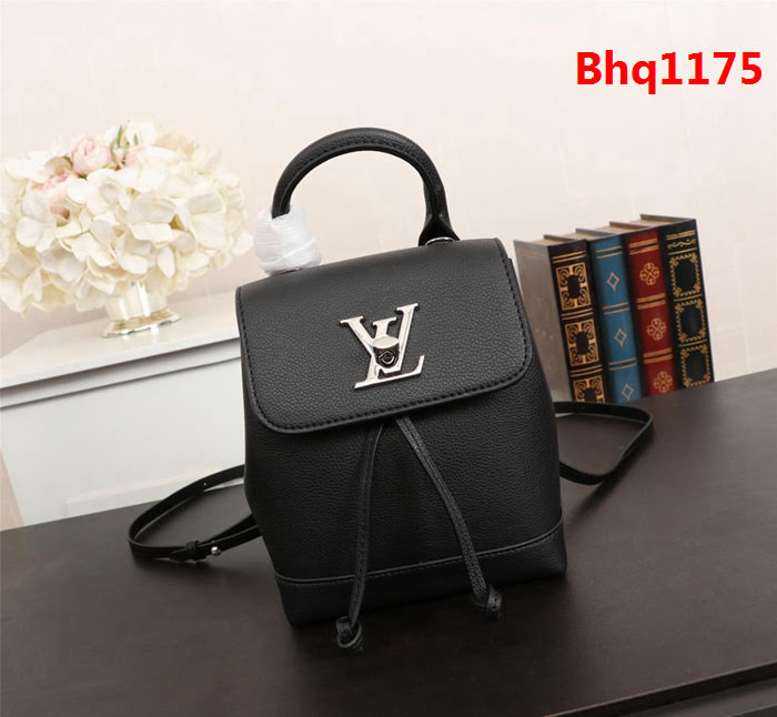 LV路易威登 奶茶白貼花 迷你版Lockme雙肩包 可斜跨 新品 53079  Bhq1175