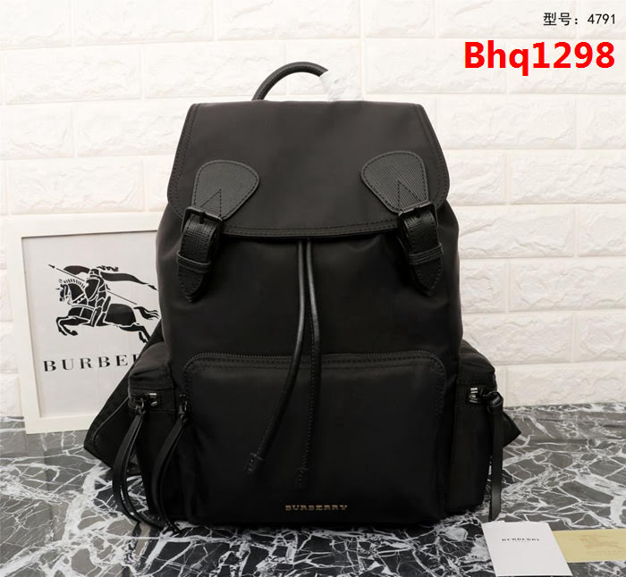 BURBERRY巴寶莉 The Rucksack 男士中號軍旅背包 防雨功能 4791  Bhq1298