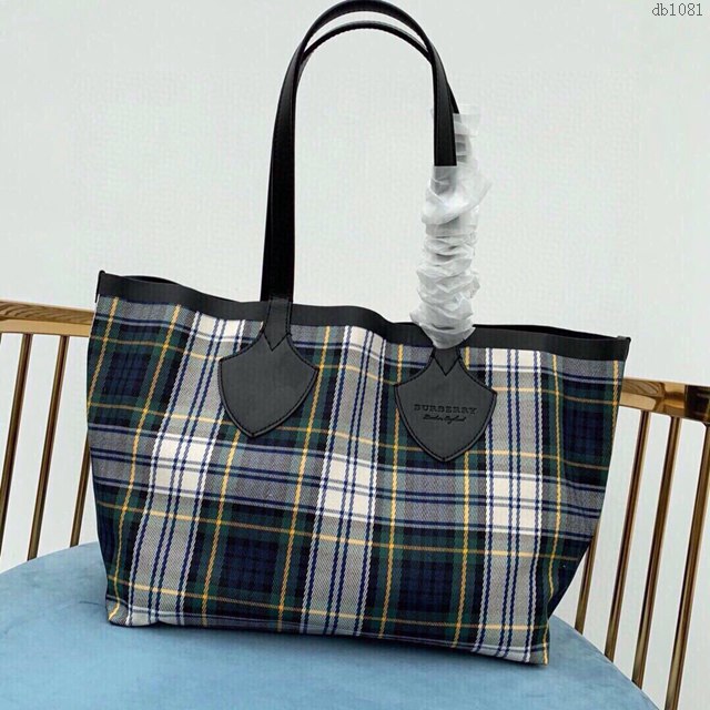Burberry專櫃新款女包 巴寶莉雙面兩用The Giant-Canvas格紋拼皮革吉安特包/購物包  db1081