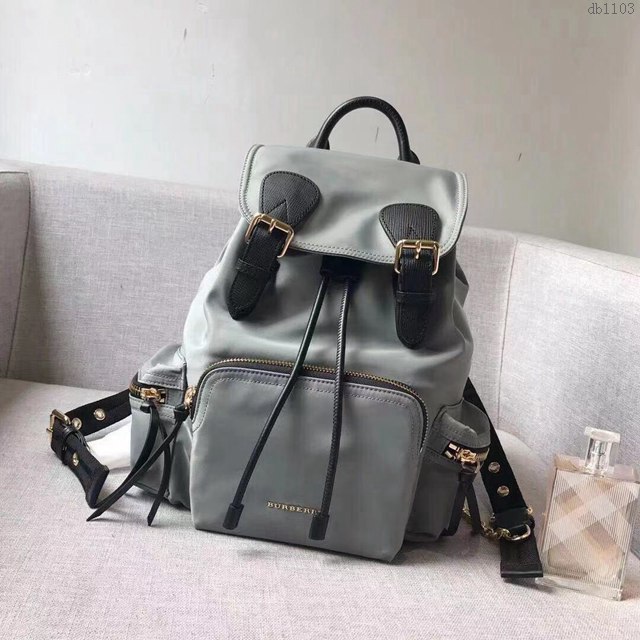 Burberry專櫃新款雙肩包 巴寶莉升級版Rucksack軍旅背包  db1103