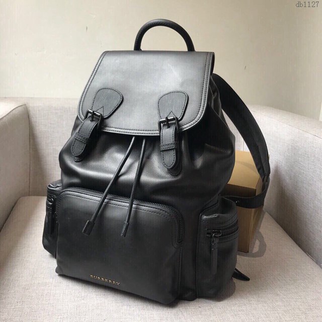 Burberry專櫃新款雙肩包 巴寶莉The Rucksack軍旅男女通用背包  db1127