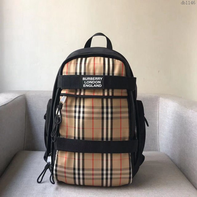 Burberry專櫃新款雙肩包 巴寶莉實用主義男士雙肩包  db1146