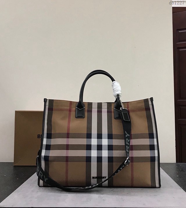 Burberry專櫃新款包包 巴寶莉棉質格子風格托特包手提包 貝爾特包  db1227