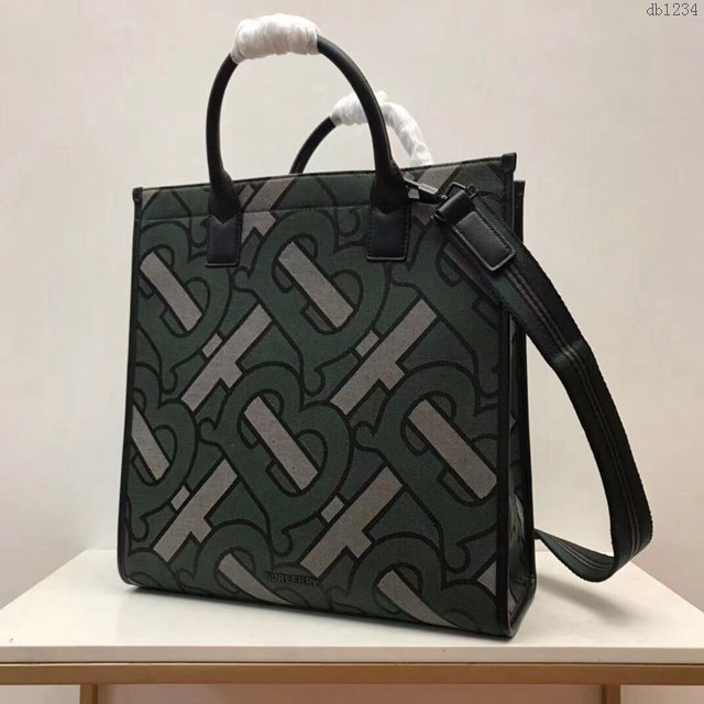 Burberry專櫃新款男包 巴寶莉TB專屬標識圖案提花手提包 男士托特包  db1234