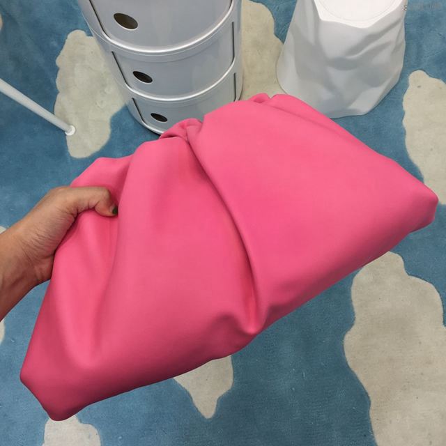 Bottega Veneta女包 98058 2019最火 寶緹嘉The pouch雲朵包 BV單肩包 內附小卡包  gxz1046
