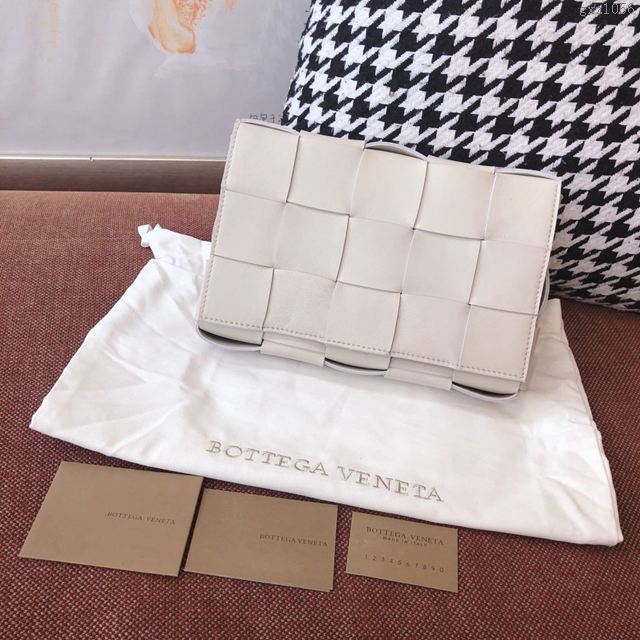 Bottega Veneta女包 寶緹嘉19新款 編織郵差女包 BV肩背包 白色  gxz1056