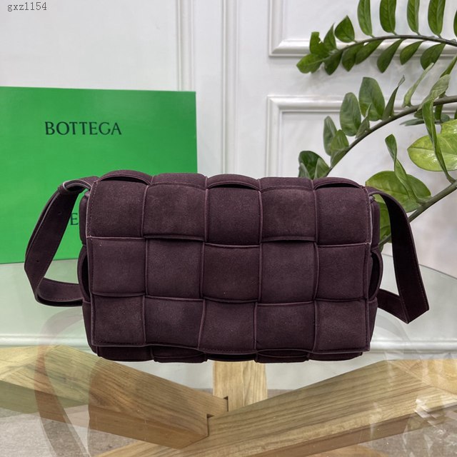 Bottega veneta高端女包 1970 寶緹嘉經典編織小牛皮肩背包 BV新款Cassette枕頭包  gxz1154