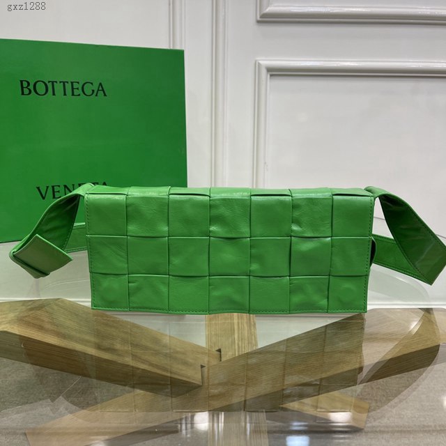 Bottega veneta高端女包 KF0010 寶緹嘉BELT CASSETTE腰包挎包 BV經典款粗編腰包  gxz1288