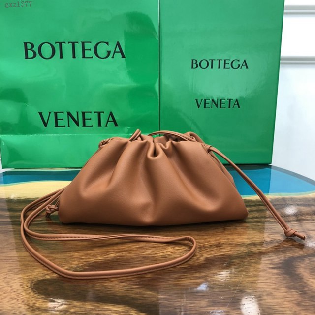 Bottega veneta高端女包 98057 寶緹嘉The pouch雲朵包 BV經典款小號編織女包  gxz1377