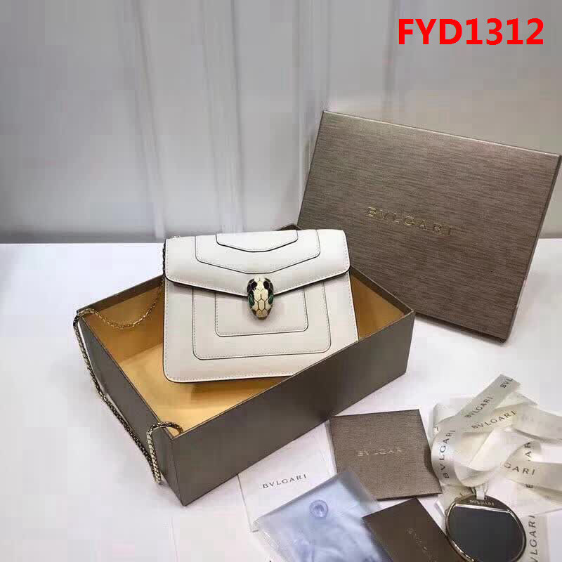 BVLGARI寶格麗 專櫃新款 蛇頭扣環 單層蛇頭包 鏈條單肩斜挎包 B283558 FYD1312