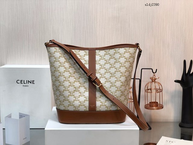 Celine專櫃2022新款TRIOMPHE標誌印花nano小號水桶包 191132 賽琳經典凱旋門肩背水桶包 sldj2390