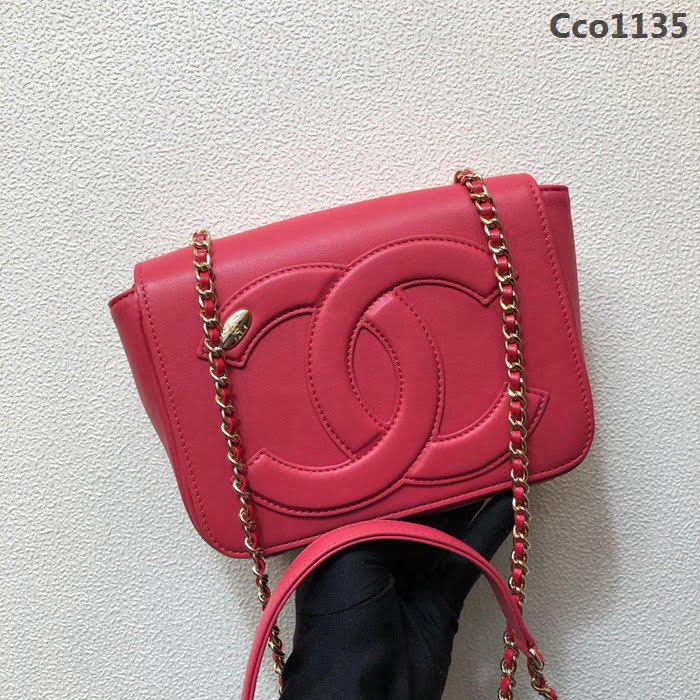 CHANEL香奈兒 独家背景实拍 Chane1 OHANEL 2019最新款口盖包 进口小羊皮 内里搭配牛仔布 可单肩可斜挎  Cco1135