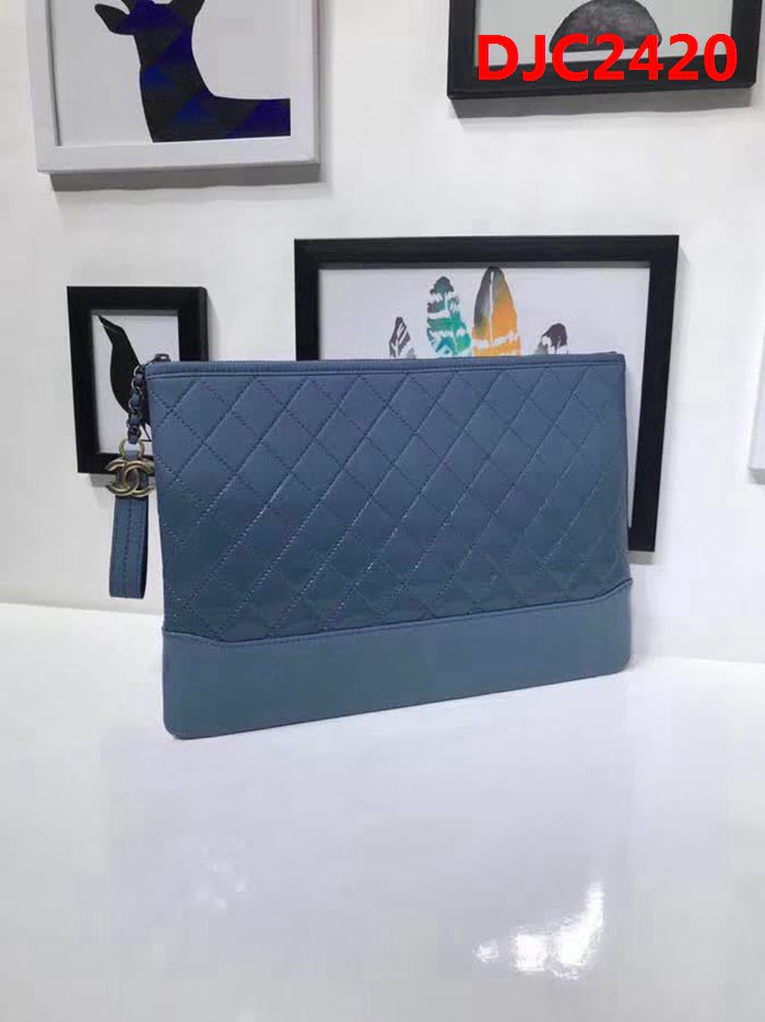 CHANEL香奈兒 A84288 新款 Garbrielle小牛皮 漸變 流浪手抓晚晏包  DJC2420