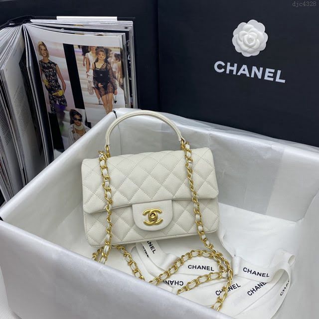 Chanel女包 香奈兒專櫃經典走秀款手提女包 Chanel果粒壓花小牛皮口蓋包  djc4328