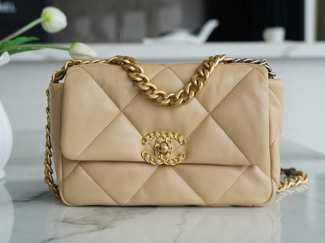Chanel專櫃新款鏈條手提肩背女包 香奈兒春夏新色杏色小號19bag djc6734