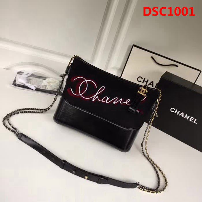香奈兒CHANEL *Gabrielle 2018巴黎漢堡系列羊毛刺繡簽名流浪包 DSC1001