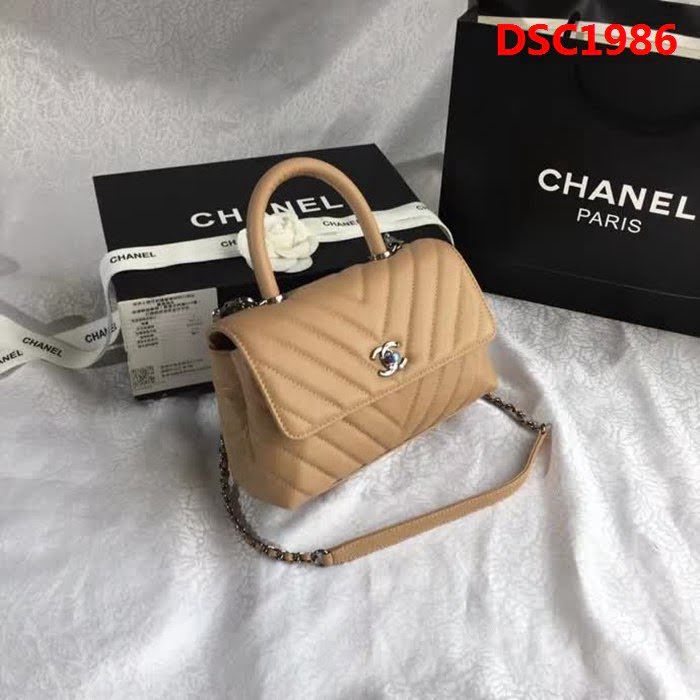 香奈兒CHANEL 92992 2018最新V字型 單手挽手提單肩包 DSC1986