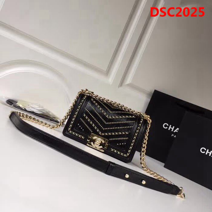 香奈兒CHANELCHANE2018FW款皺紋小牛皮單肩斜挎鏈條包 DSC2025