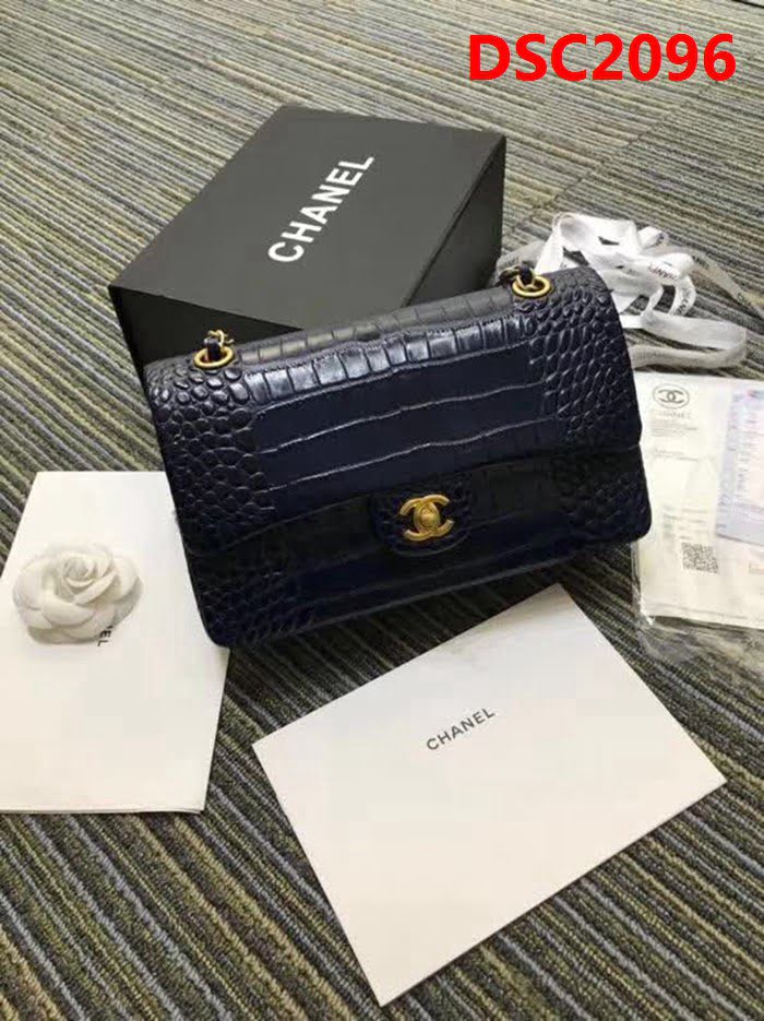 香奈兒CHANEL 寶蘭色A01112新款經典CF小牛皮壓花鱷魚紋時尚單肩鏈條口蓋包 DSC2096