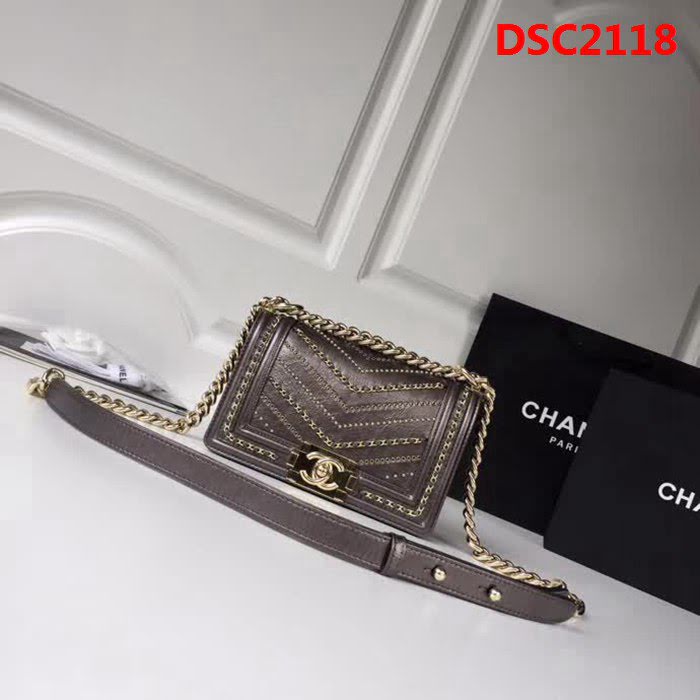香奈兒CHANEL 銅灰色2018FW款皺紋小牛皮編織V線鏈條單肩斜挎包 DSC2118
