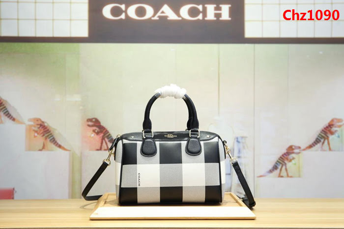 COACH蔻馳 新款蘇格蘭格紋 女士單肩斜挎 手提波士頓桶包 26146  Chz1090