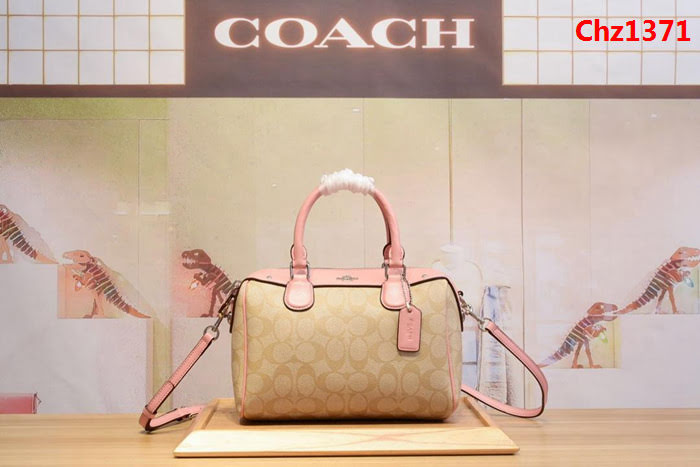 COACH蔻馳 平紋牛皮 原級別 配頭層牛皮 36702 手提斜挎包  Chz1371