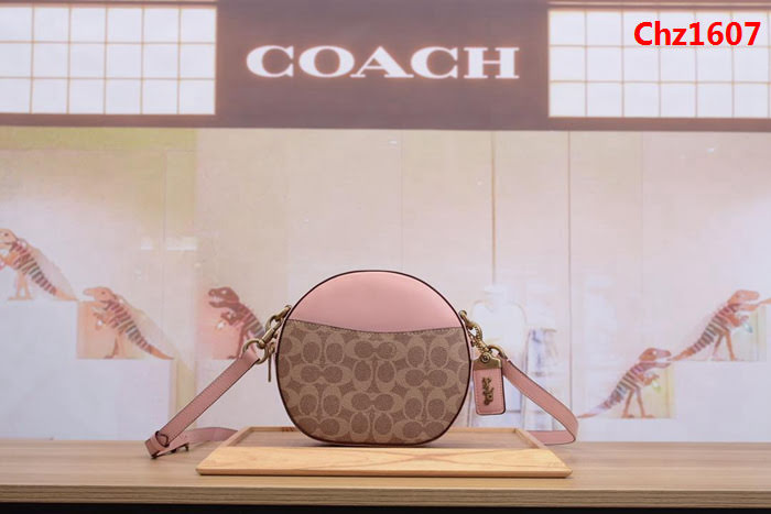 COACH蔻馳 新品發售 c家19年初新款盒子包 化妝包  Chz1607