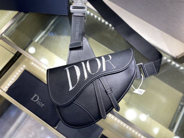 Dior男女同款包 迪奧Saddle Bag馬鞍包 Dior手提肩背包  dfk1544