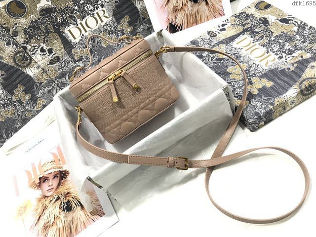 Dior女包 迪奧Travel菱格紋化妝包洗漱包 Dior手提肩背斜挎包  dfk1695