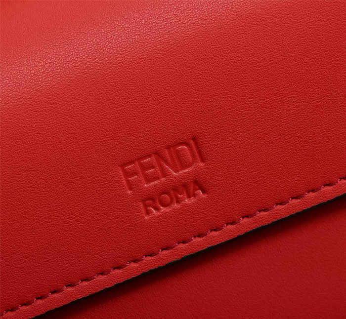 FENDI芬迪 新款 KAN I LOGO 中號手袋 可拆卸肩帶 可斜背或手拿  fd1038