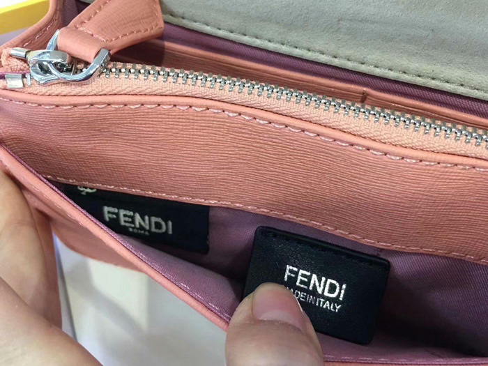 FENDI芬迪 專櫃最新款 裏外頭層牛皮 鏈條單肩斜跨小包  fd1077