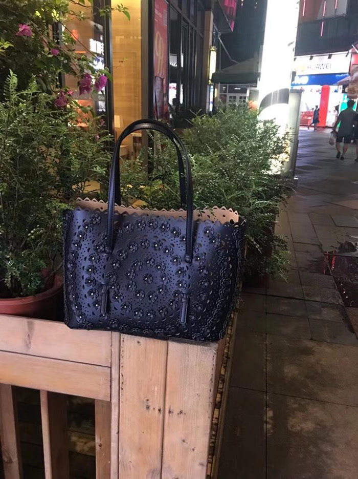 FENDI芬迪 alaia阿萊亞 法國著名品牌同款 鏤空撞色 休閒購物袋 度假首選款  fd1119