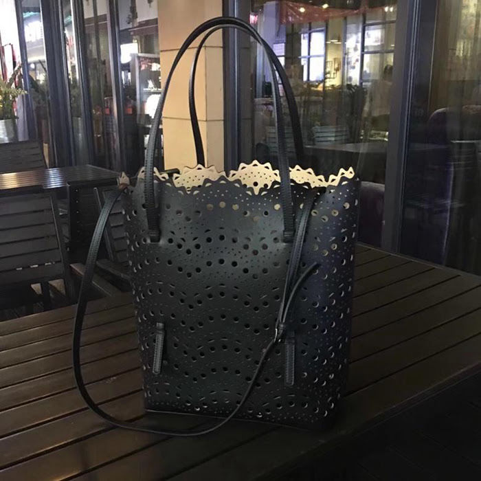 FENDI芬迪 alaia阿萊亞 法國著名品牌同款 鏤空撞色 休閒購物袋 度假首選款  fd1122