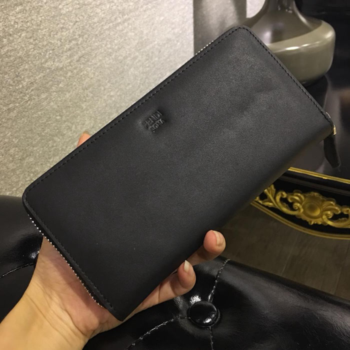 FENDI芬迪 小牛皮 手工縫製 多卡位 小怪獸潮人錢包  fd1143