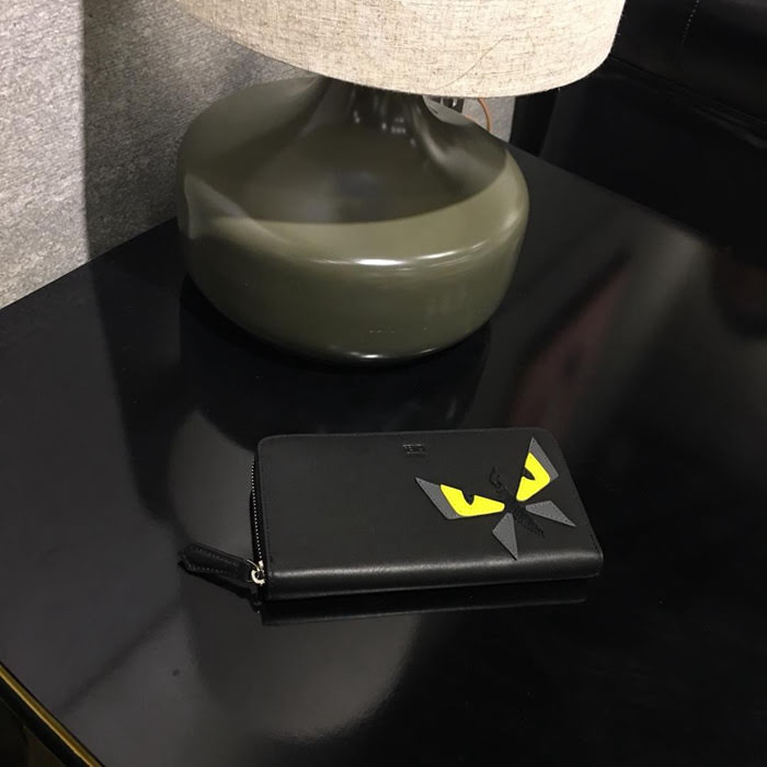 FENDI芬迪 小牛皮 手工縫製 多卡位 小怪獸潮人錢包  fd1148