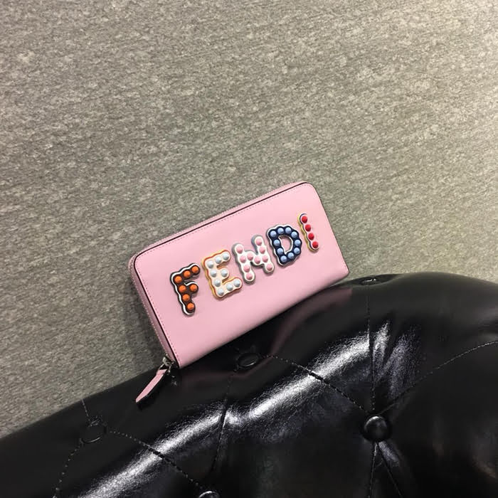 FENDI芬迪 小牛皮 手工縫製 多卡位 小怪獸潮人錢包  fd1158