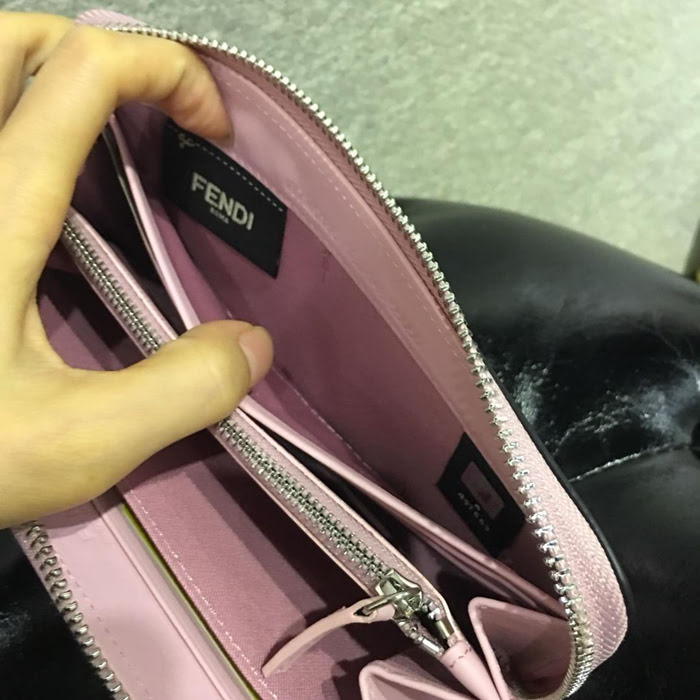 FENDI芬迪 小牛皮 手工縫製 多卡位 小怪獸潮人錢包  fd1158