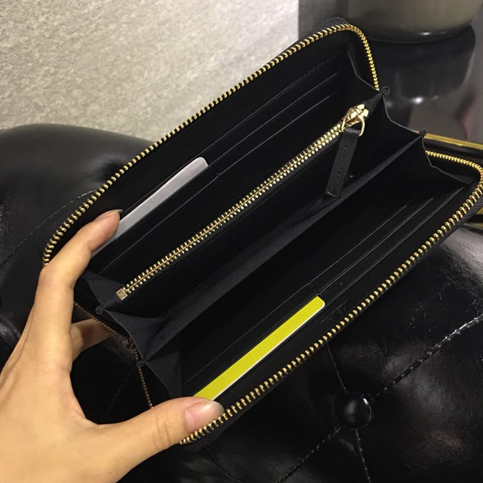 FENDI芬迪 小牛皮 手工縫製 多卡位 小怪獸潮人錢包  fd1161