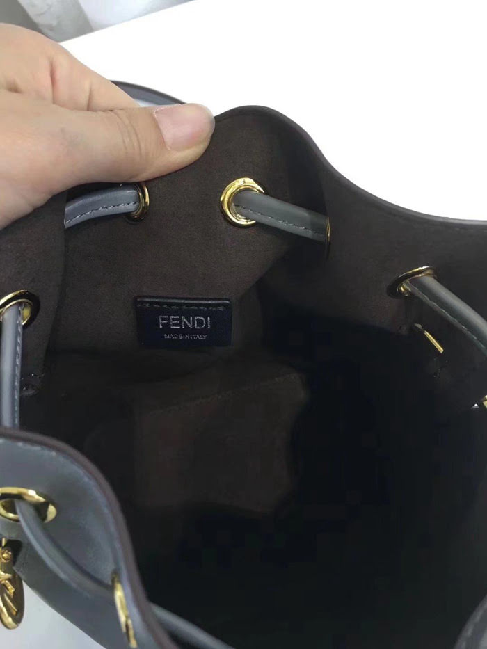 FENDI芬迪 F家專櫃最新款 原單品質 小型桶袋  fd1195