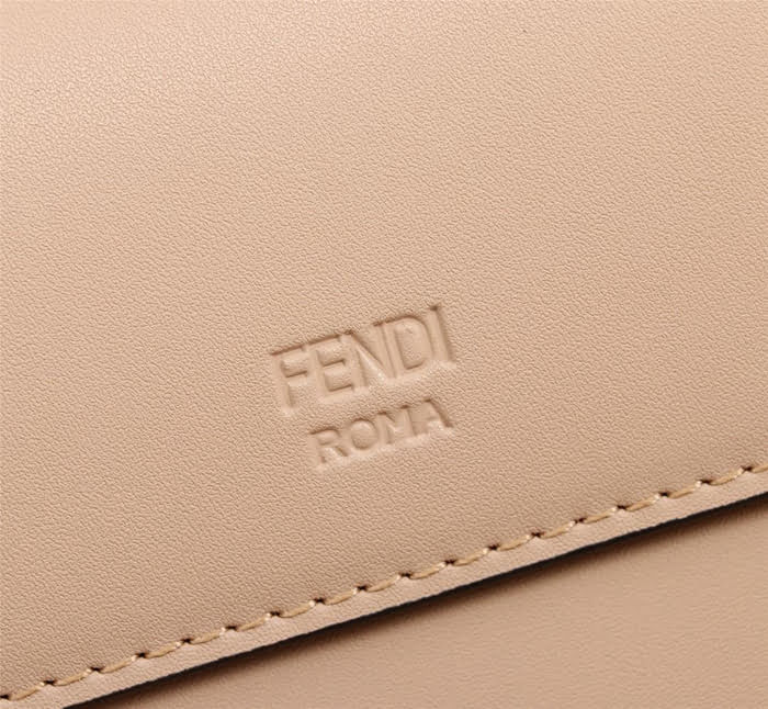 FENDI芬迪 新款 KAN I LOGO 手袋 翻蓋手袋 可斜背 手拿  fd1207