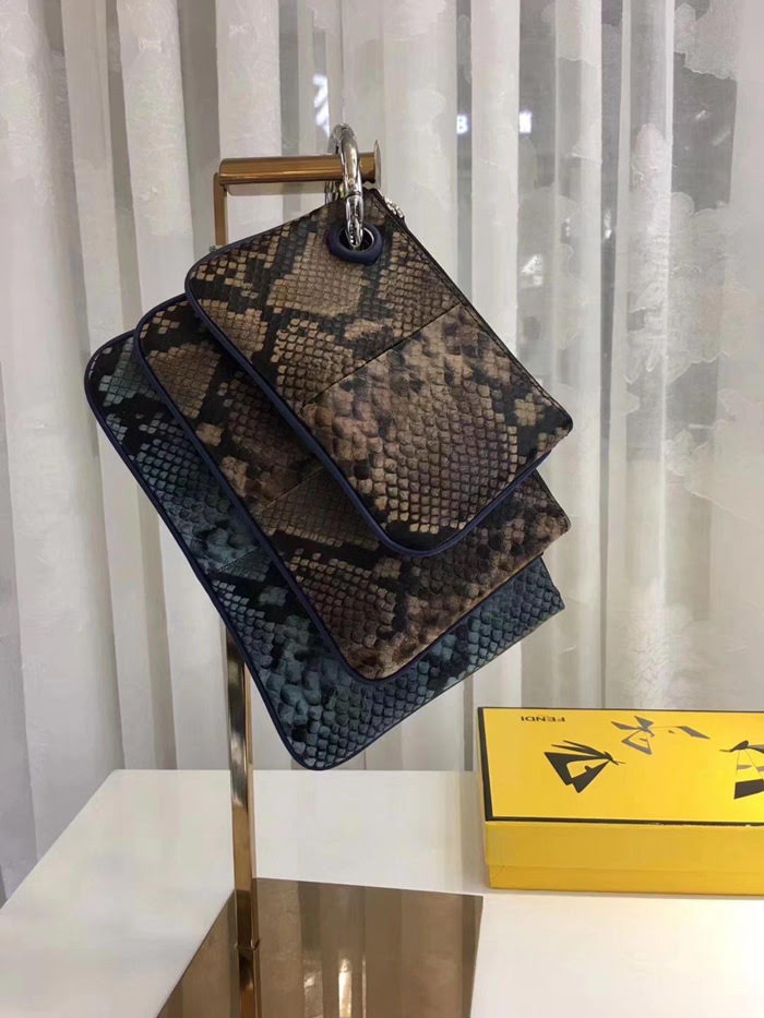 FENDI芬迪 手包 一套三個不同尺寸 進口牛皮 手拿包  fd1222
