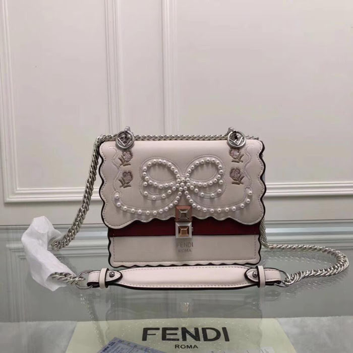 FENDI芬迪 2018早春新款 鑲嵌珍珠斜挎包 8815  fd1238