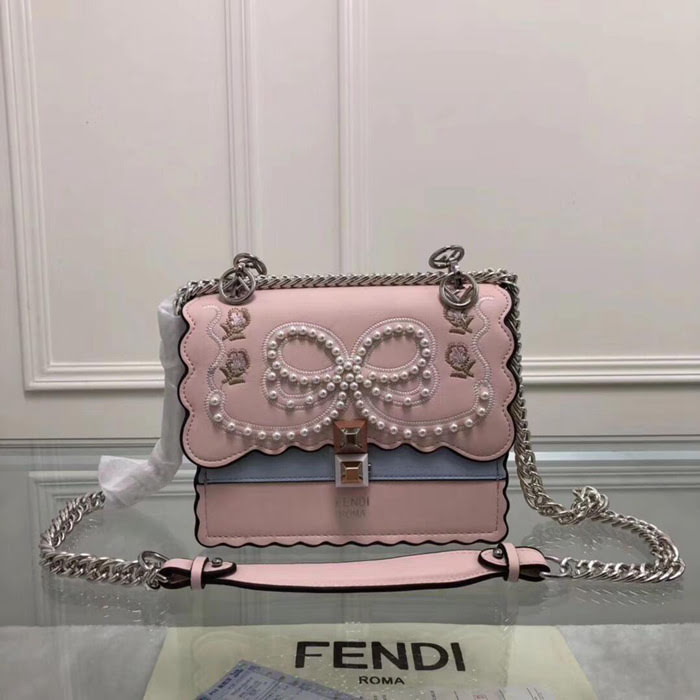 FENDI芬迪 2018早春新款 鑲嵌珍珠斜挎包 8815  fd1240