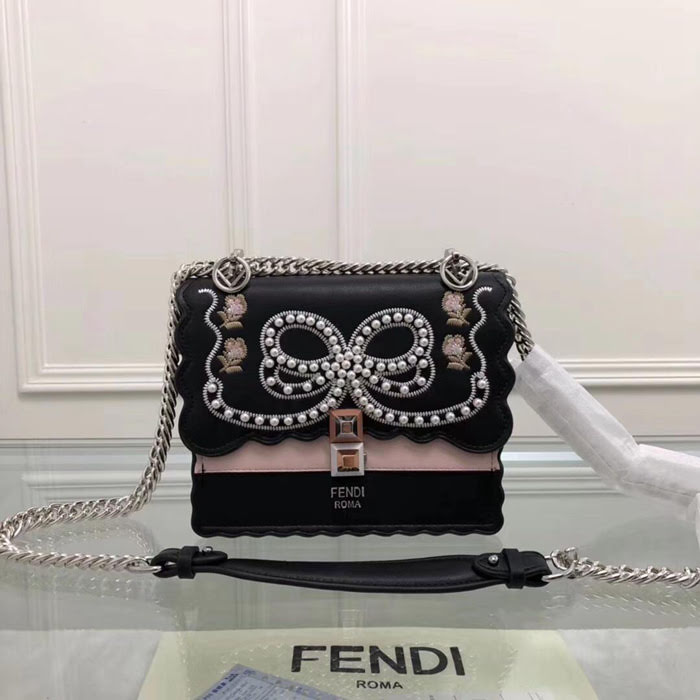 FENDI芬迪 2018早春新款 鑲嵌珍珠斜挎包 8815  fd1241