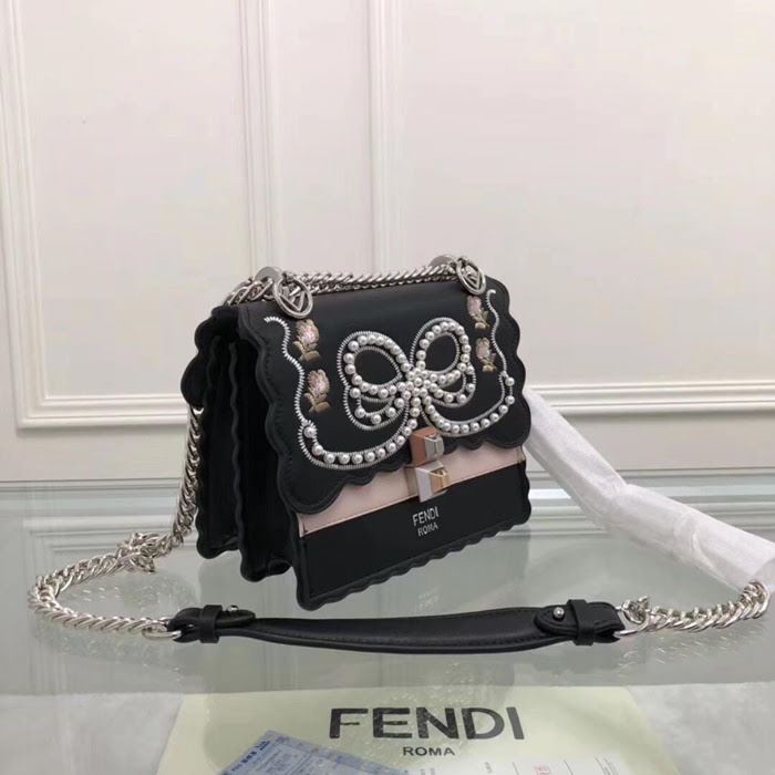 FENDI芬迪 2018早春新款 鑲嵌珍珠斜挎包 8815  fd1241