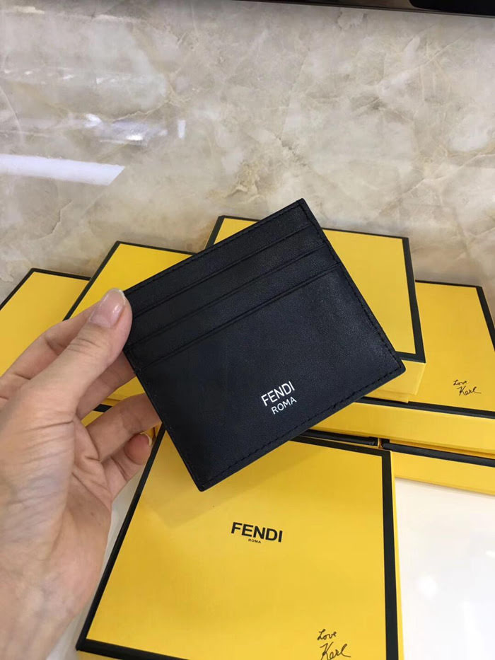 FENDI芬迪 小怪獸卡包 小巧精緻  fd1244