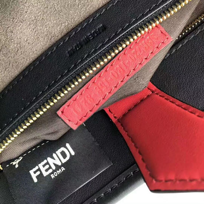 FENDI芬迪 專櫃同步新款 原單 黑色 時裝秀款手袋 可斜背或手拿  fd1257