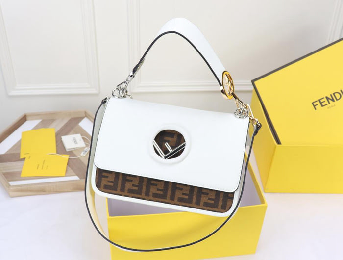 FENDI芬迪 最新系列 Kan I款0999 牛皮秋冬最新五金扣FENDI F LOGO  fd1289